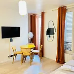 Bright Apartment - Sacré Coeur Basilica